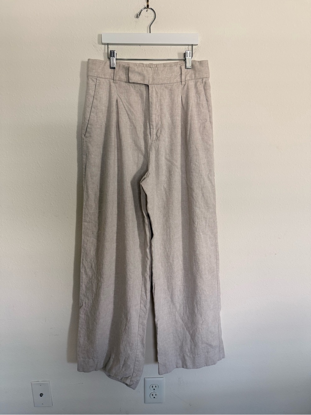 Banana Republic Beige Dress Pants Wide Leg High Rise Pleated Size 6